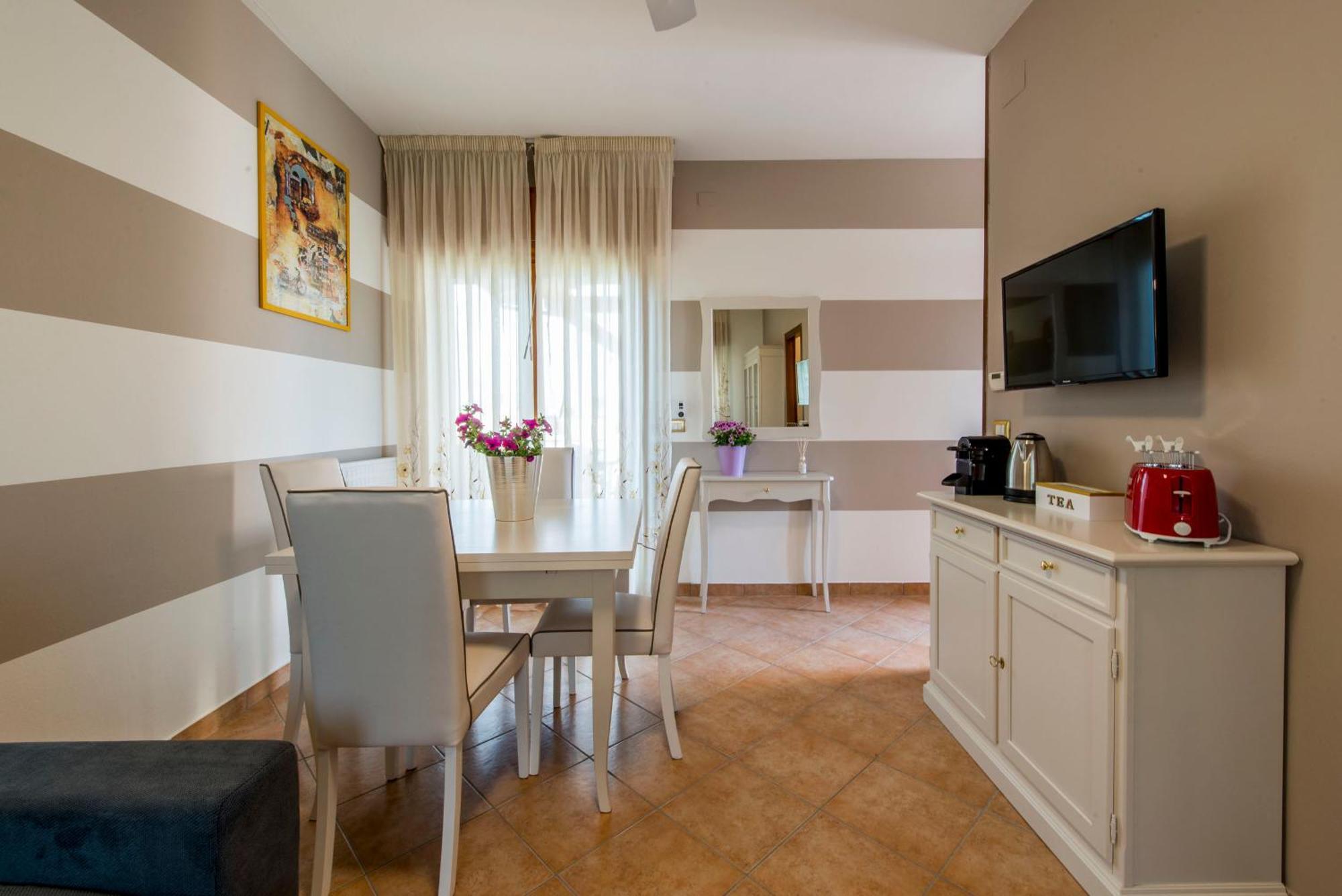 Italianflat - Peschiera Residence Peschiera del Garda Exteriér fotografie